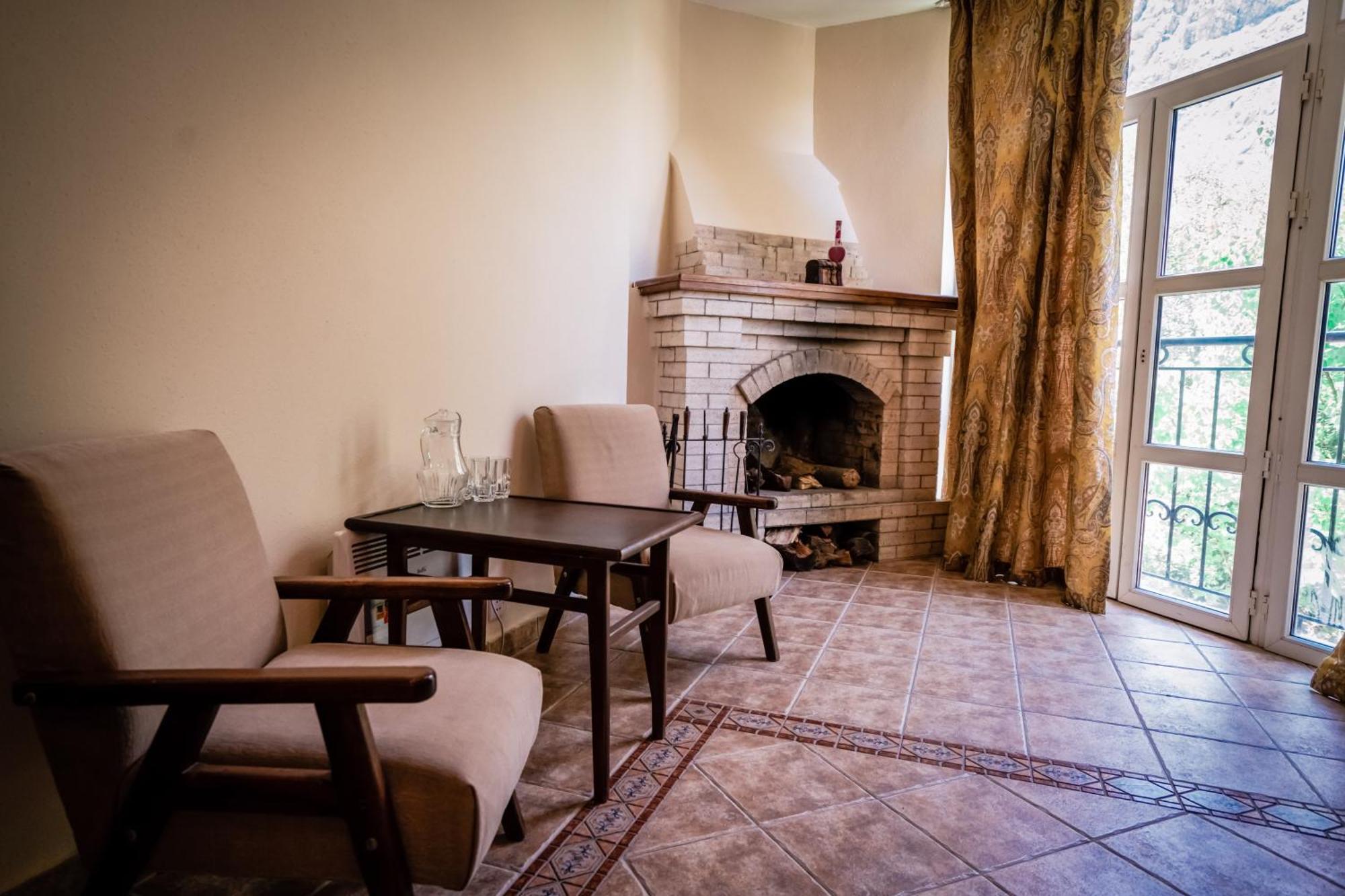 Chatcal Mountains Resort Burchmulla エクステリア 写真